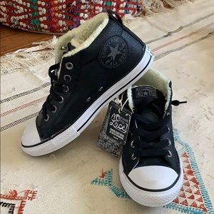 NWT CONVERSE ALL STAR SLIP ON SHERPA LINED SNEAKER